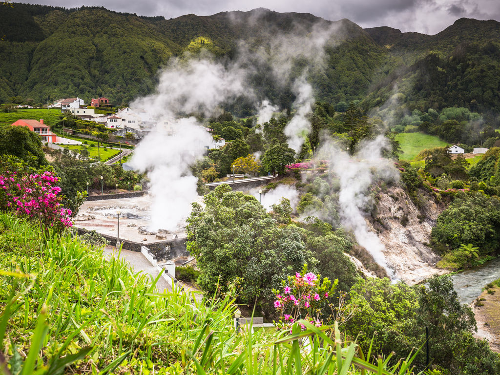 Heetwaterbron Furnas