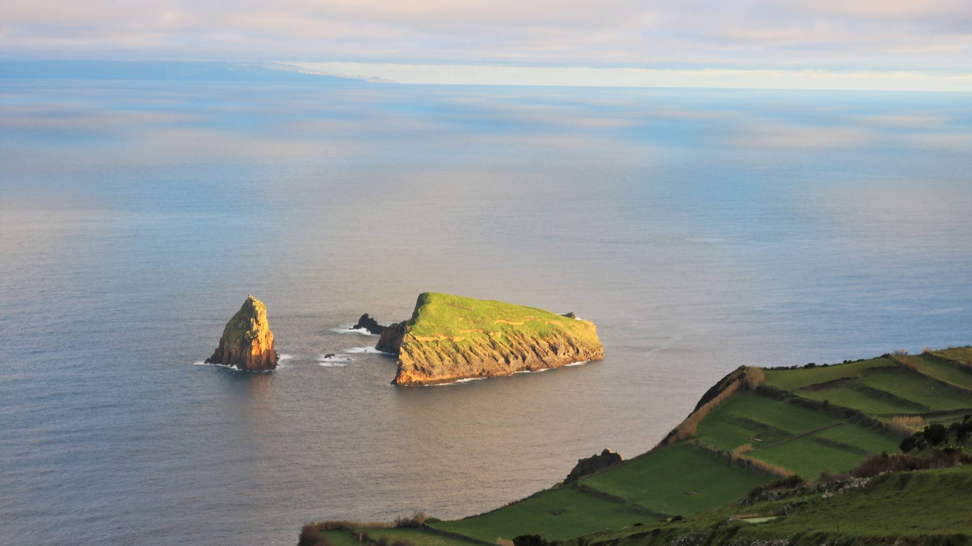 Uitzicht op Baixo islet