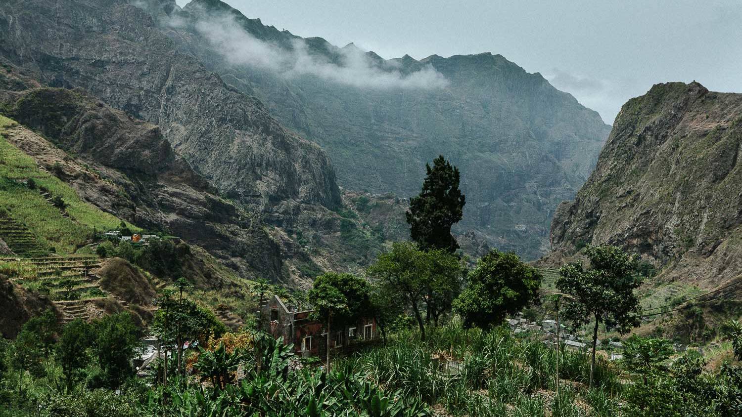 indrukwekkende bergen - corona kaapverdië